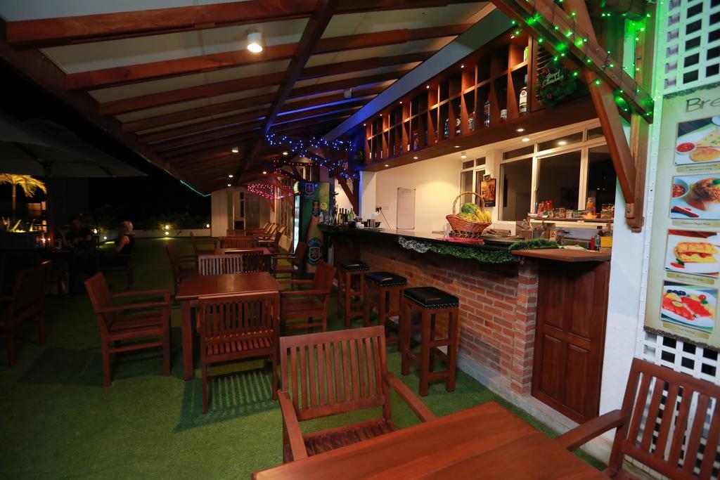 Refresh Hotel ฮิกคาดูวา ห้อง รูปภาพ