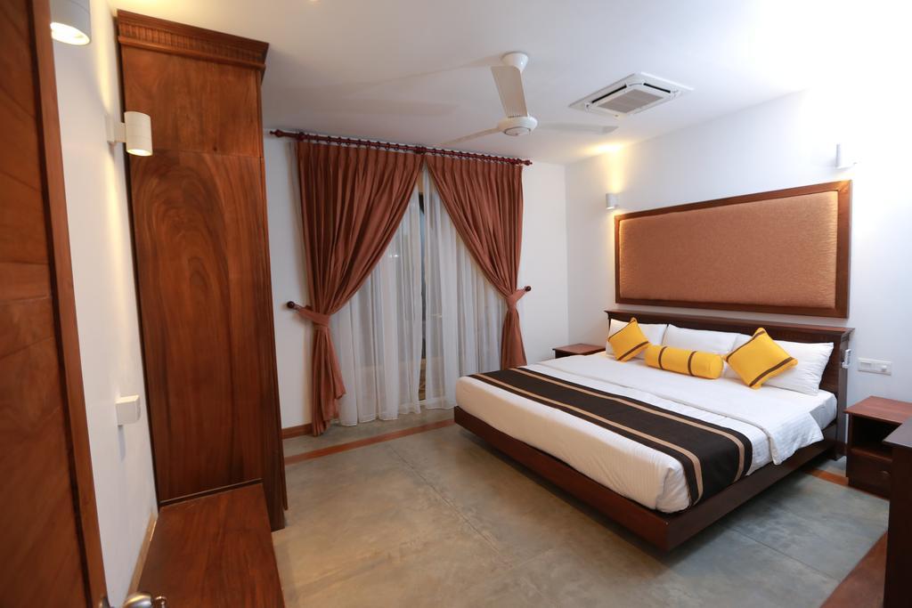 Refresh Hotel ฮิกคาดูวา ภายนอก รูปภาพ