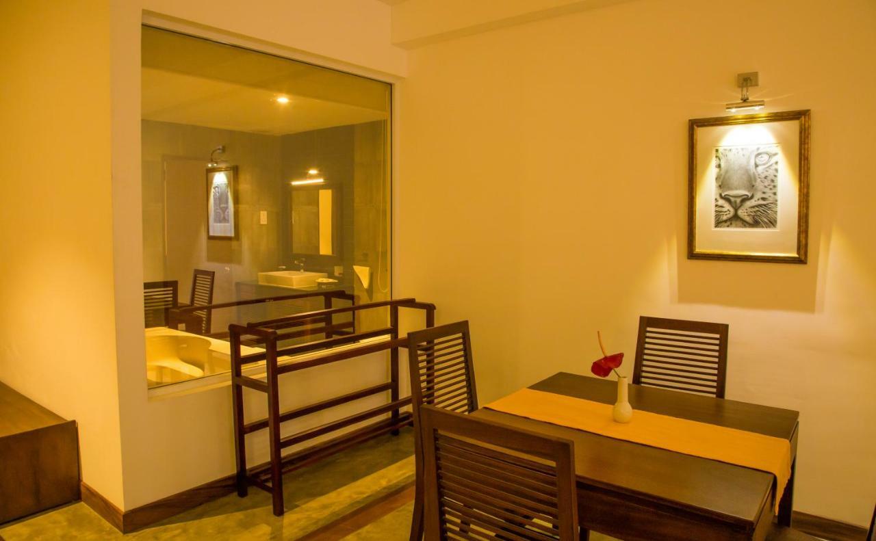 Refresh Hotel ฮิกคาดูวา ภายนอก รูปภาพ